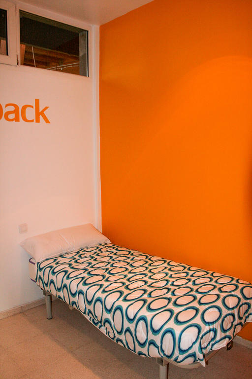 Mundaka Hostel & Sports Cafe Room photo